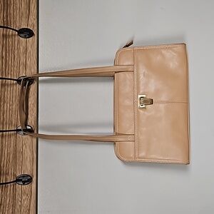 Liz Claiborn shoulder bag tan
